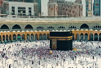 دليل العمرة من تركيا 2025: التأشيرة الإلكترونية والتكاليف وأهم التسهيلات